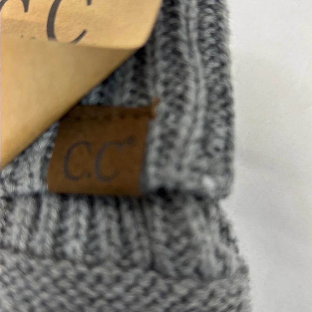 C.C light Melange Grey Knit smart tip touchscreen compatible lined Gloves